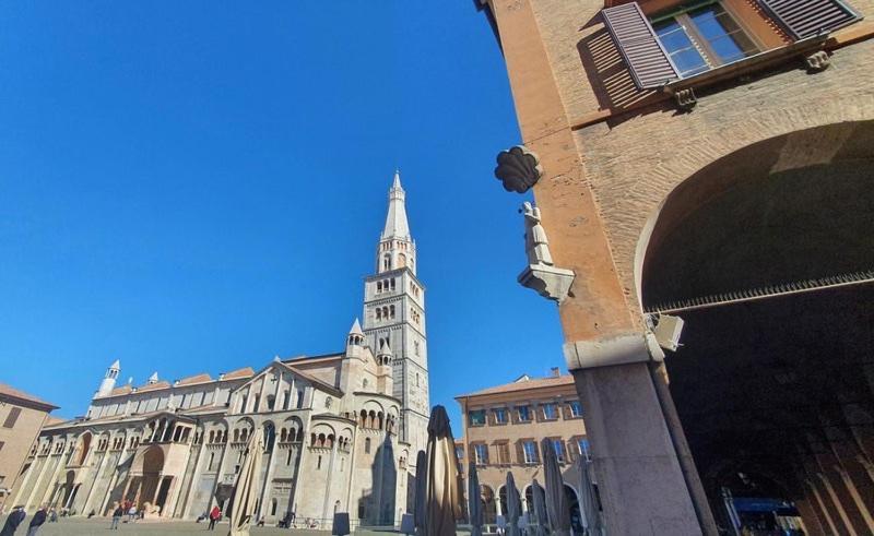 La Mansarda In Centro Apartment Modena Exterior foto